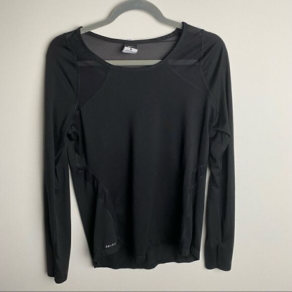 Nike Long Sleeve Shirt Yoga size Medium Black - Picture 1 of 3